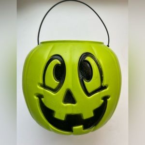Vintage General Foam Plastics chartreuse green and black Halloween candy bucket